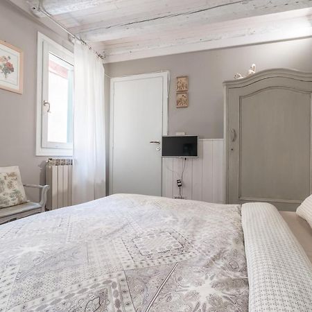 ヴェネツィアCa Falier Piccolo - Little Sweet Studio In 10-12 Minutes From Bus&Train Stationアパートメント エクステリア 写真